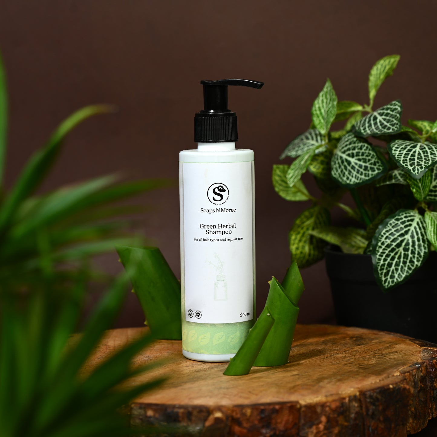 Green Herbal Shampoo